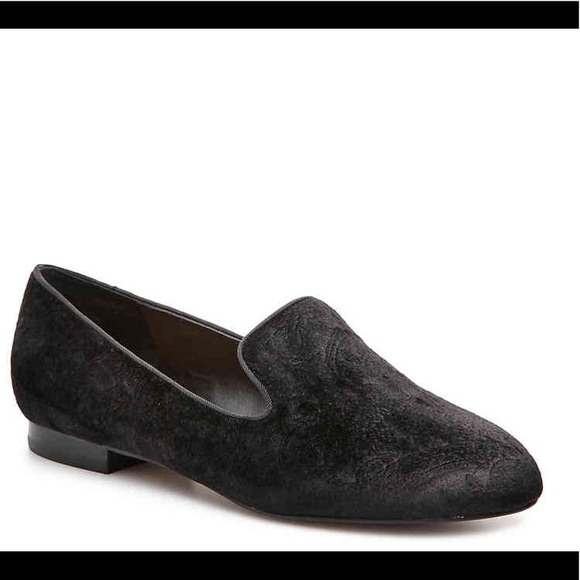 Black Tahari Loafers - Picture 1 of 8